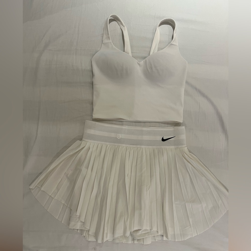 Nike white tennis set